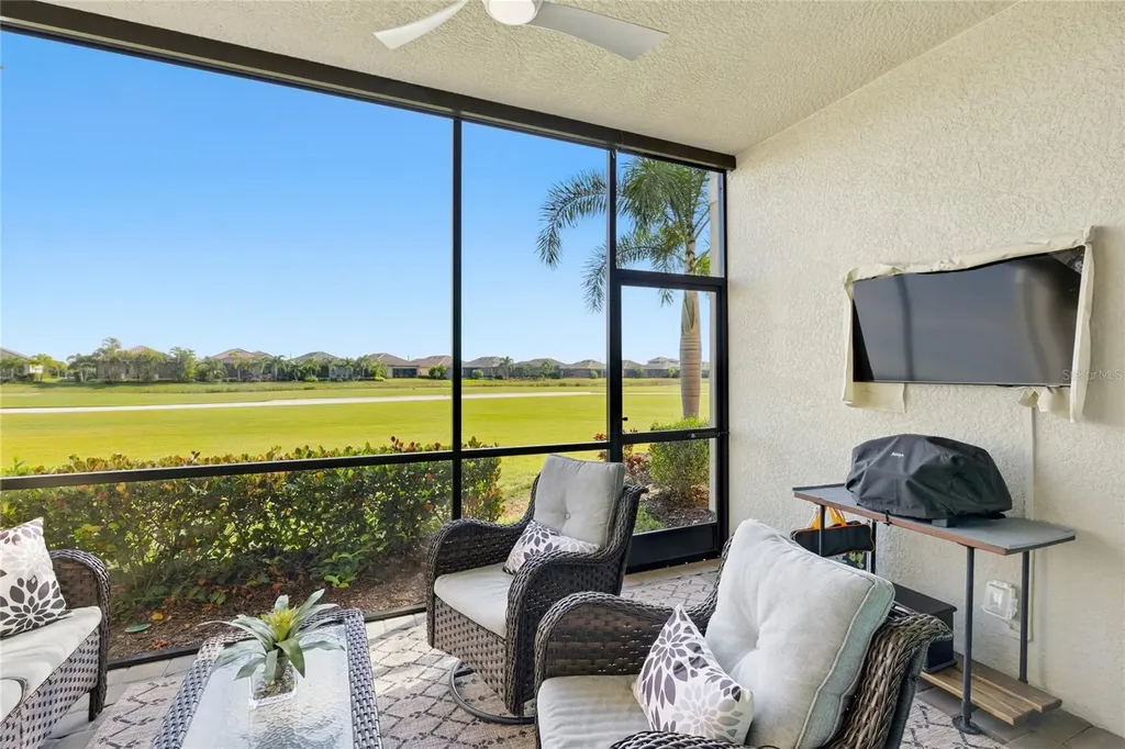 5695 Palmer Circle Bradenton FL 34211
