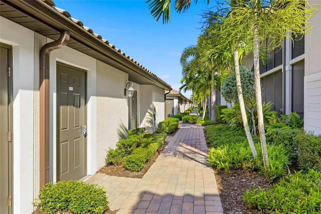 5695 Palmer Circle Bradenton FL 34211