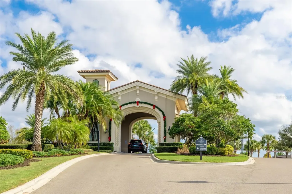 5695 Palmer Circle Bradenton FL 34211