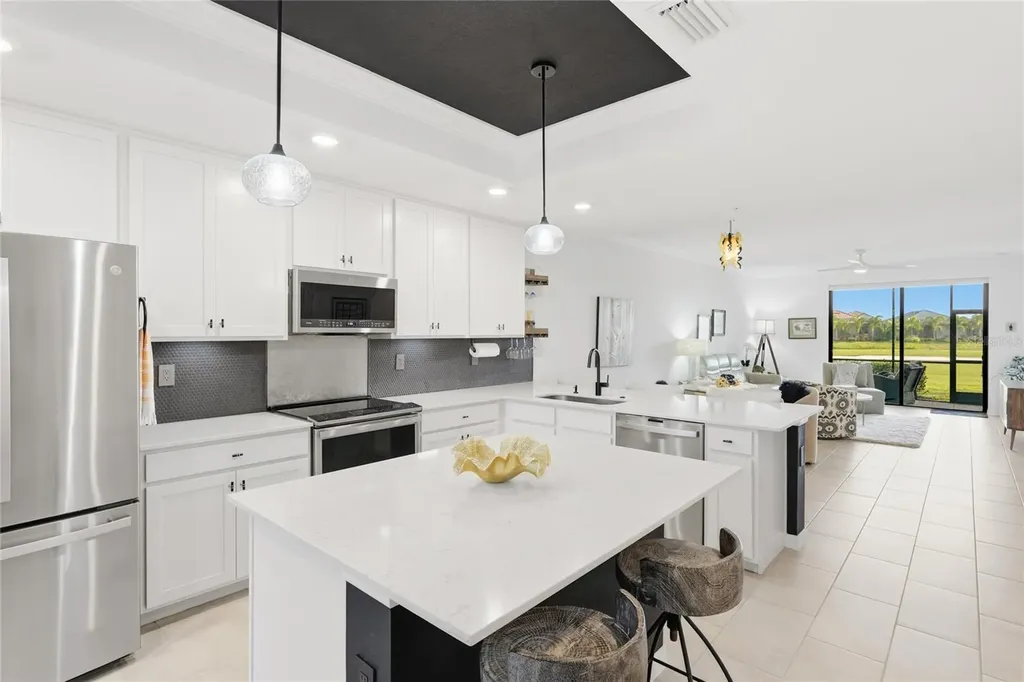 5695 Palmer Circle Bradenton FL 34211