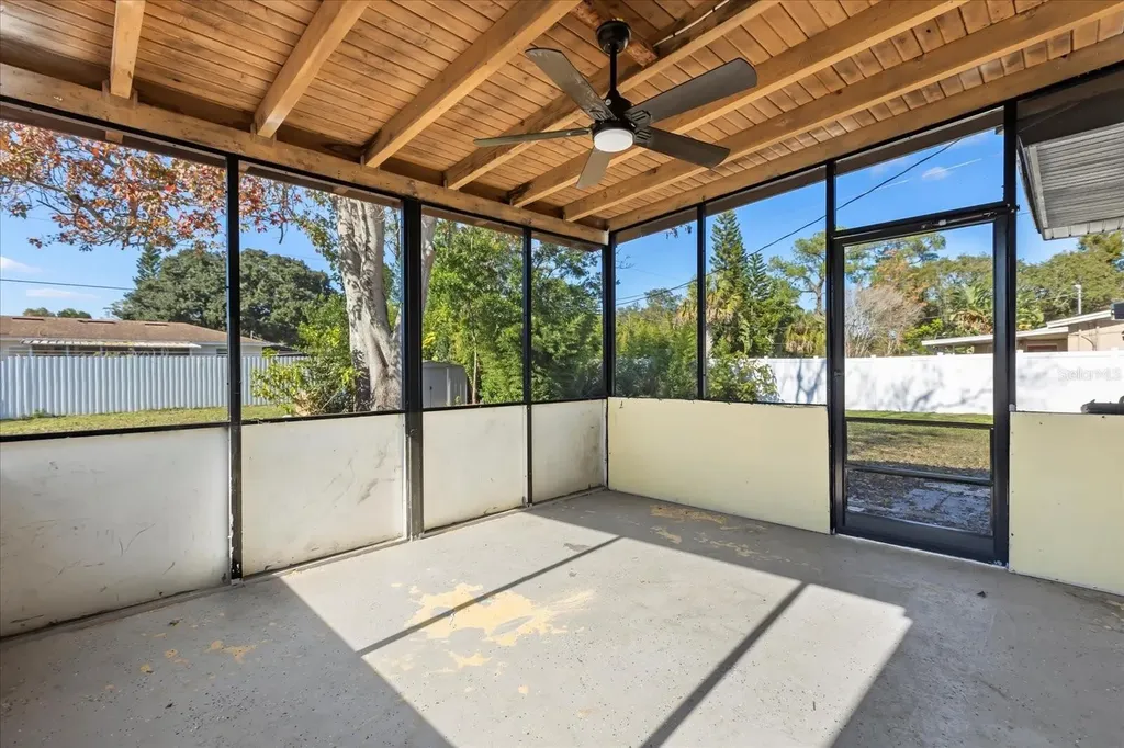 1092 Deltona Boulevard Deltona FL 32725