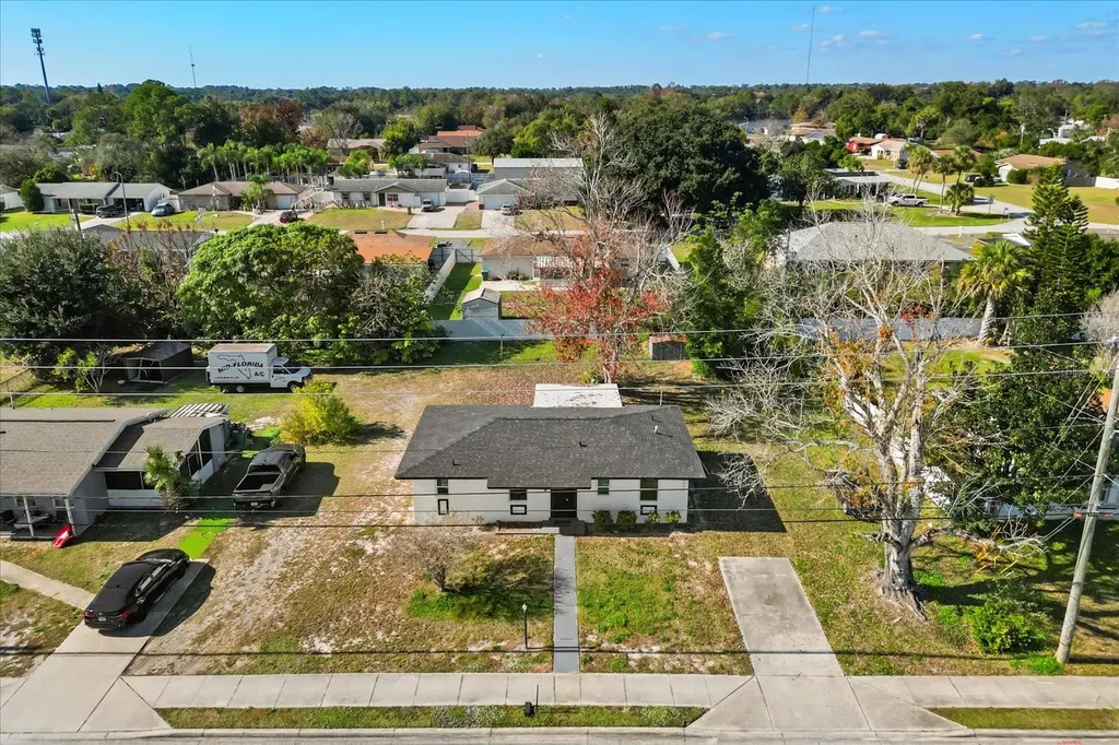 1092 Deltona Boulevard Deltona FL 32725