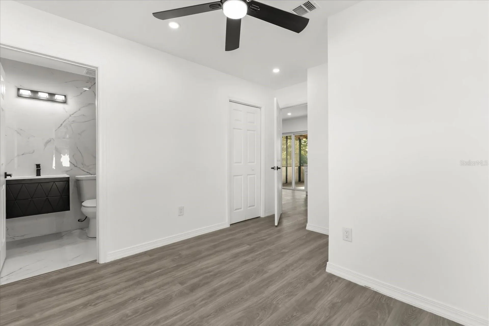 1092 Deltona Boulevard Deltona FL 32725