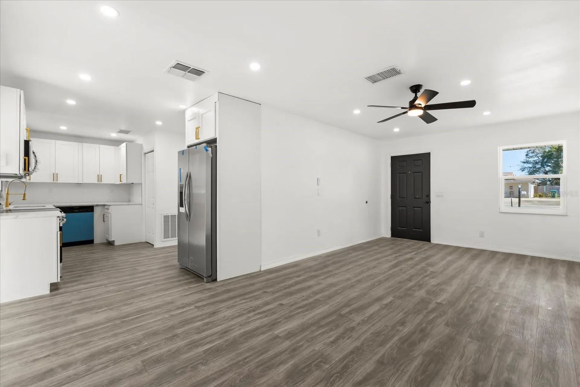 1092 Deltona Boulevard Deltona FL 32725