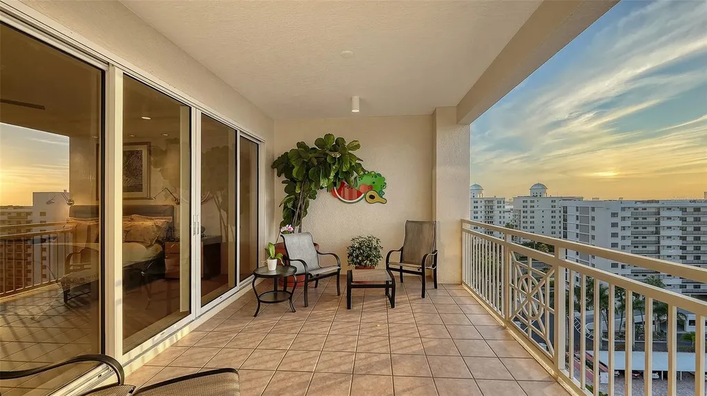 35 Watergate Drive Sarasota FL 34236