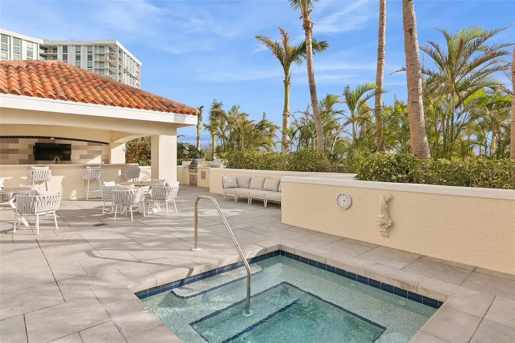 35 Watergate Drive Sarasota FL 34236