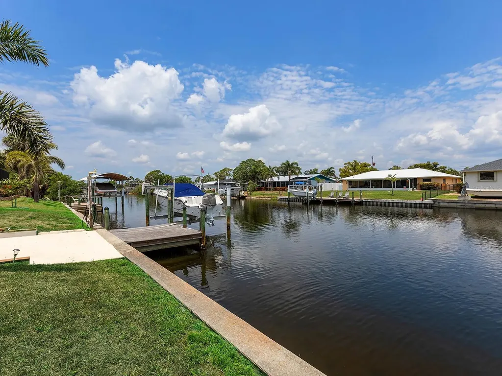 18302 Burkholder Circle Port Charlotte FL 33948