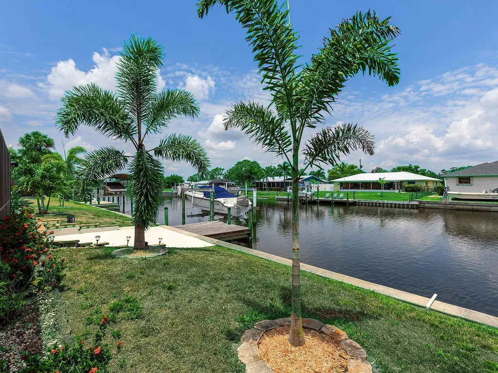 18302 Burkholder Circle Port Charlotte FL 33948