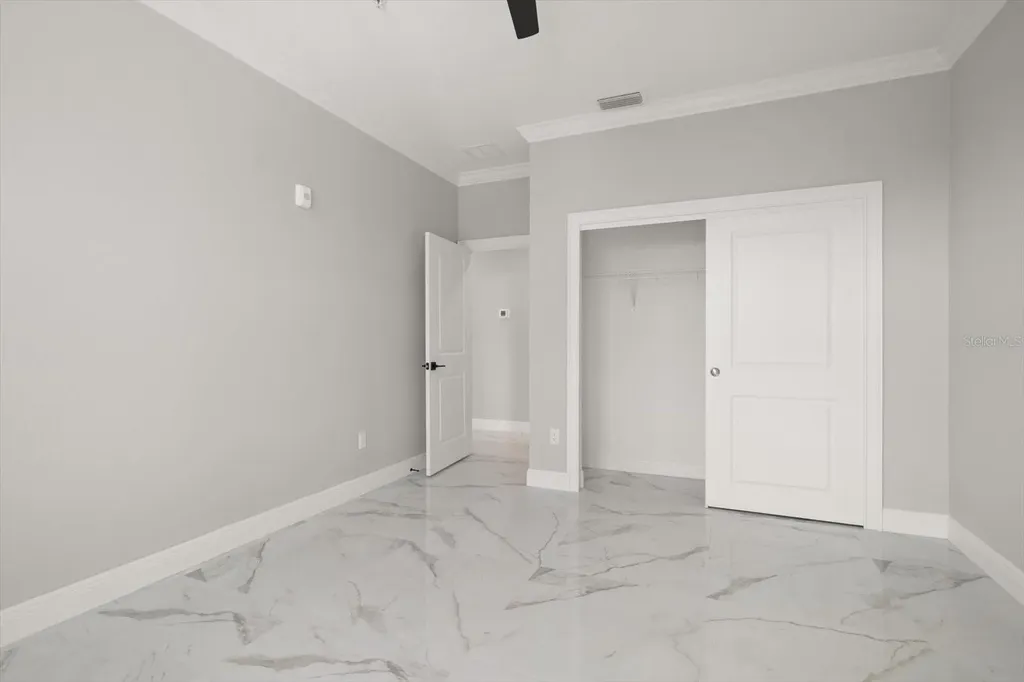 211 Dolphin Point Clearwater FL 33767
