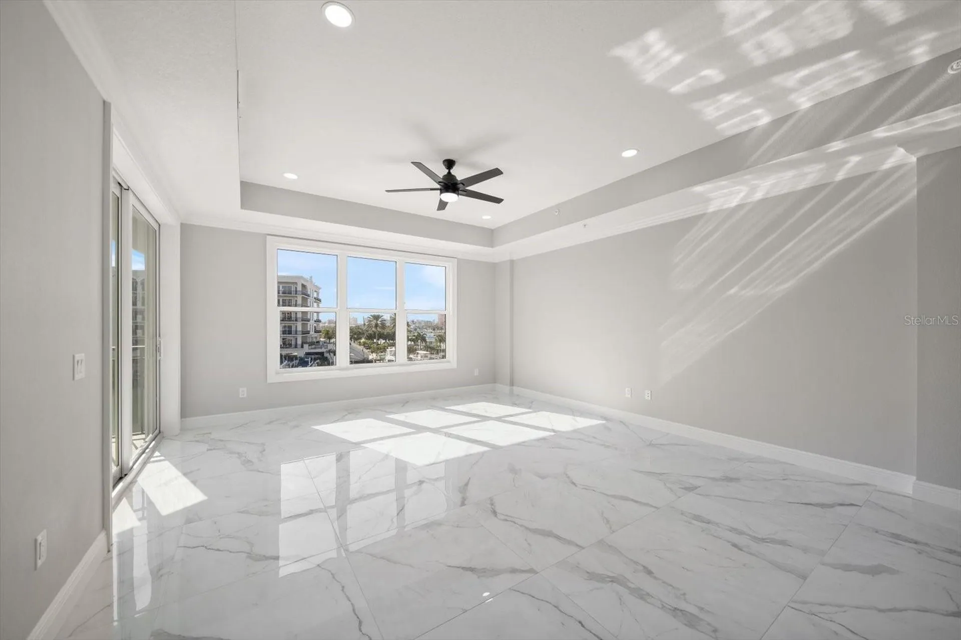 211 Dolphin Point Clearwater FL 33767