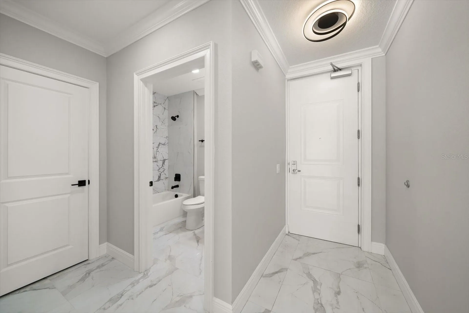 211 Dolphin Point Clearwater FL 33767