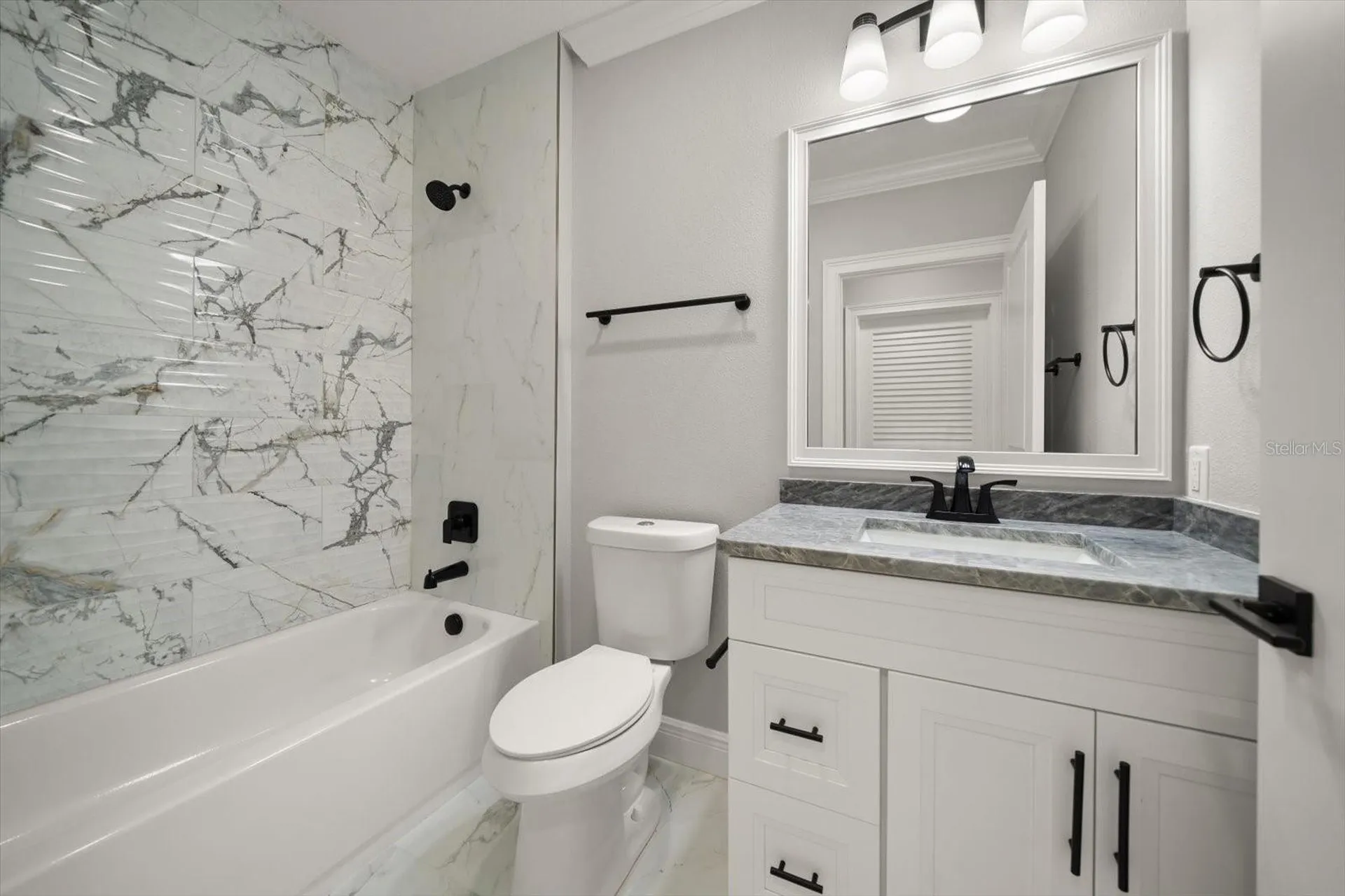 211 Dolphin Point Clearwater FL 33767