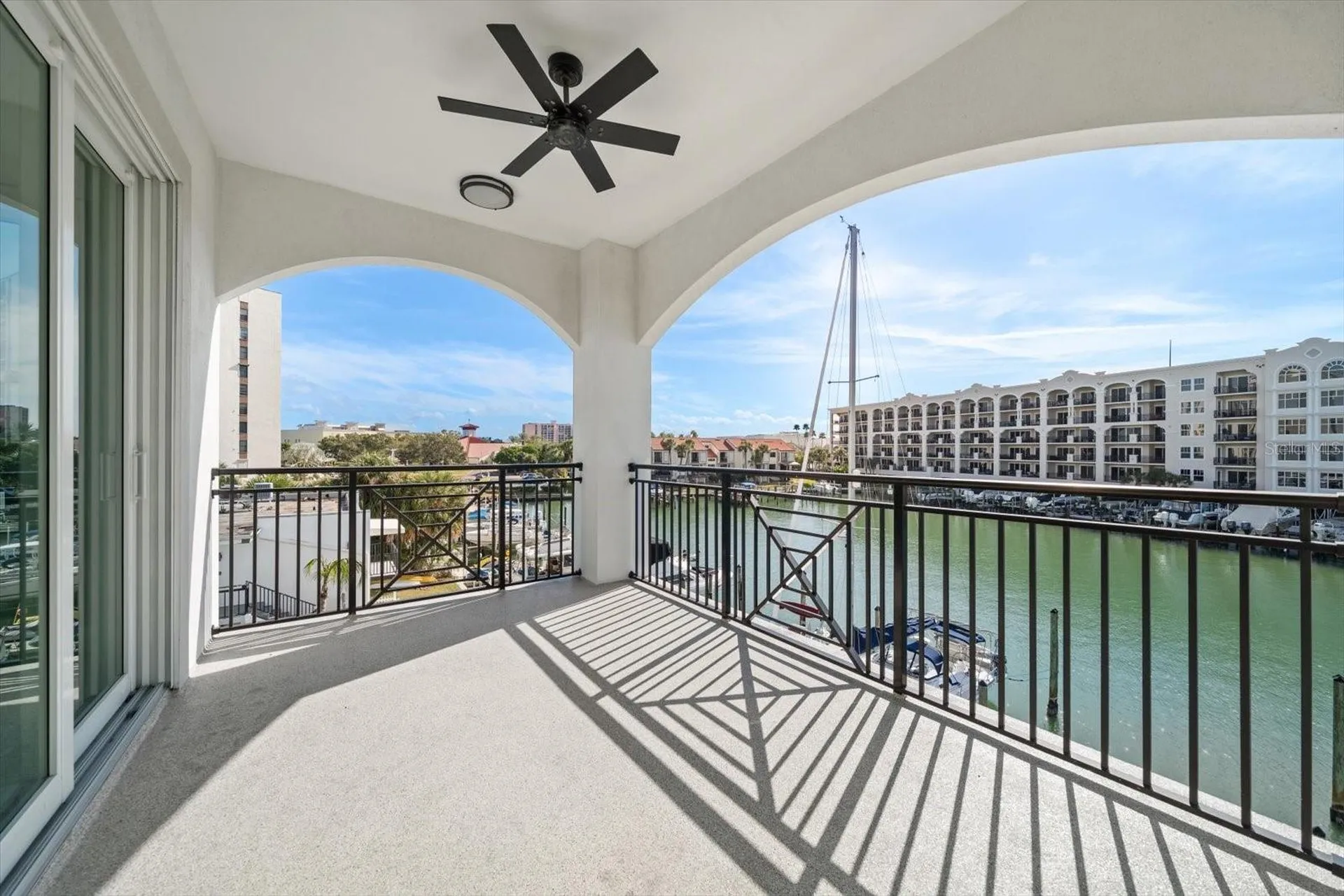 211 Dolphin Point Clearwater FL 33767