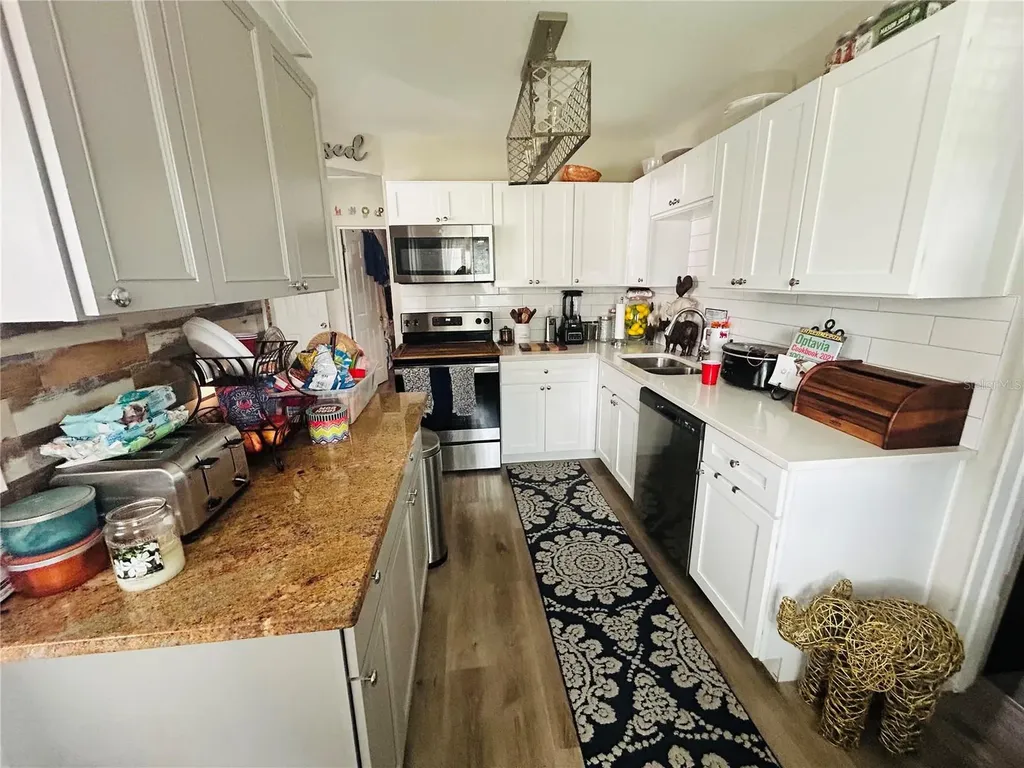 4611 14th Avenue S St Petersburg FL 33711