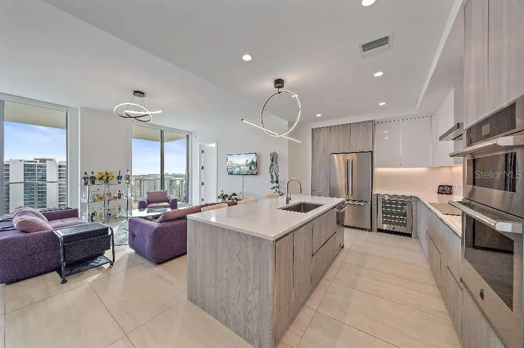 301 Quay Commons Sarasota FL 34236