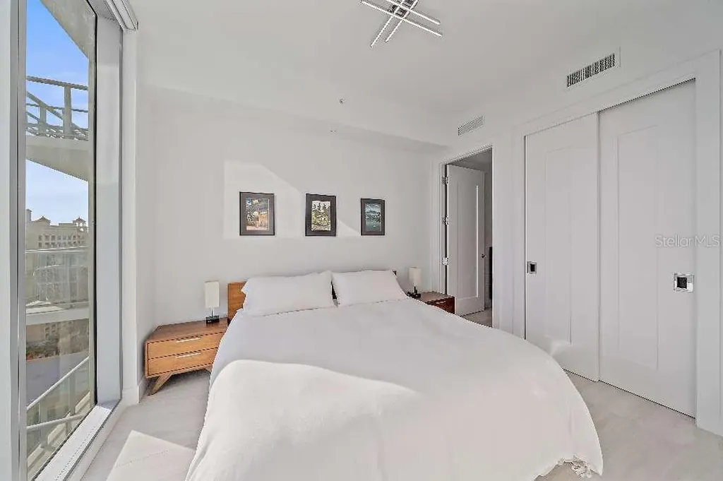 301 Quay Commons Sarasota FL 34236