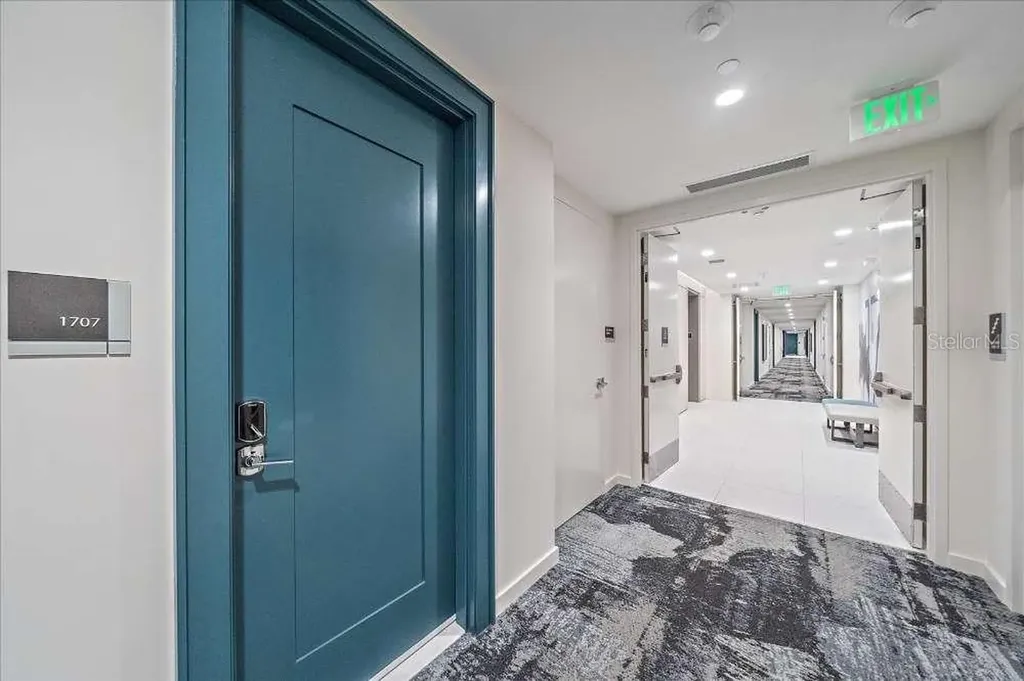 301 Quay Commons Sarasota FL 34236