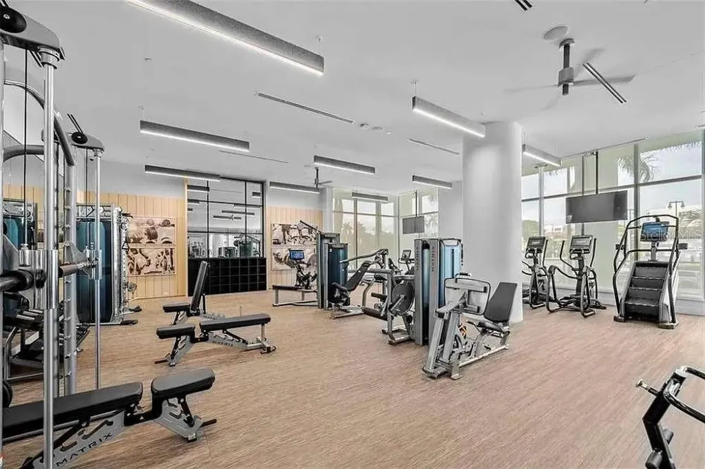 301 Quay Commons Sarasota FL 34236