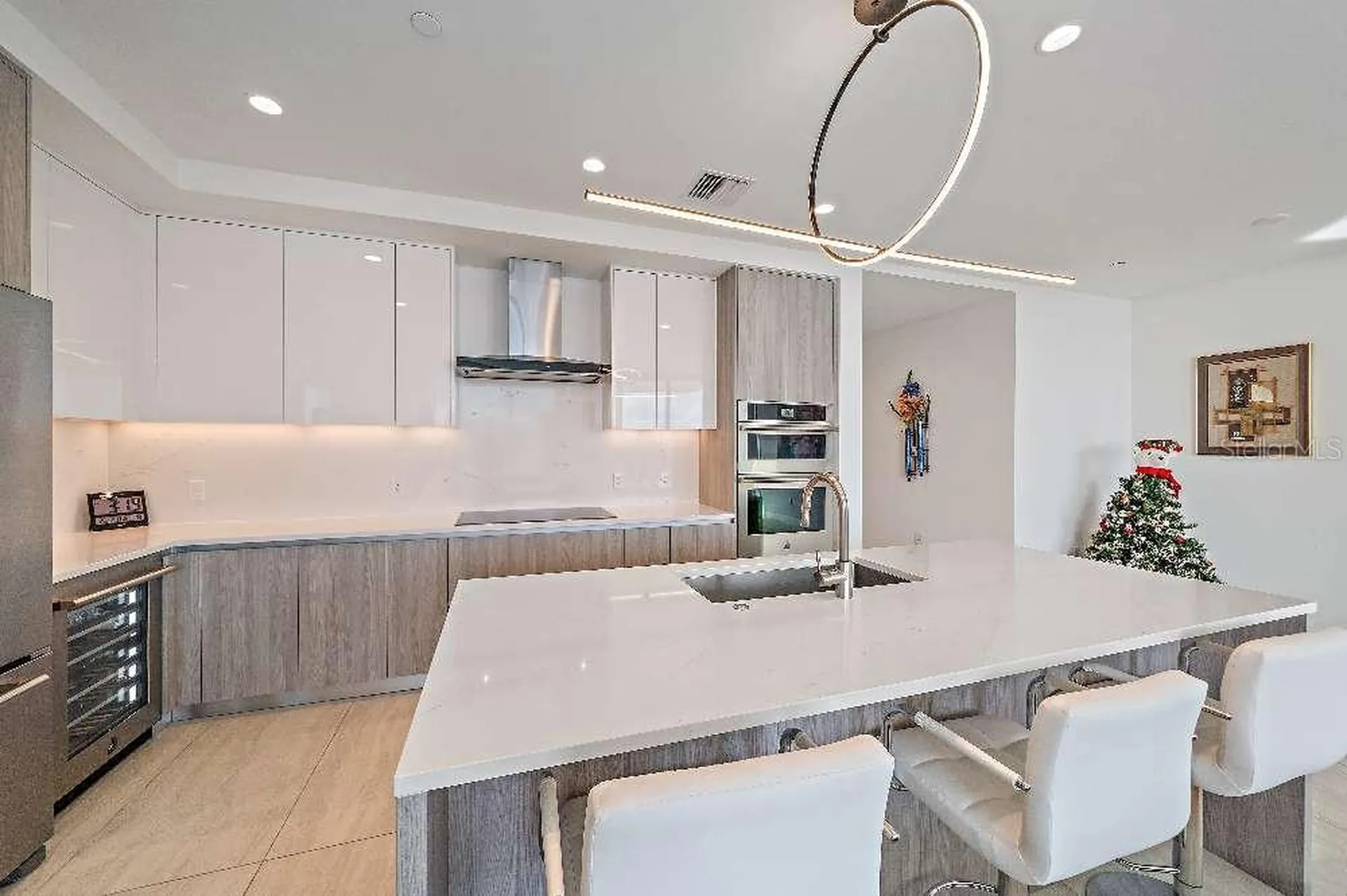 301 Quay Commons Sarasota FL 34236