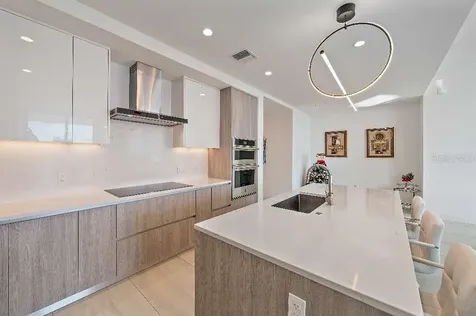 301 Quay Commons Sarasota FL 34236