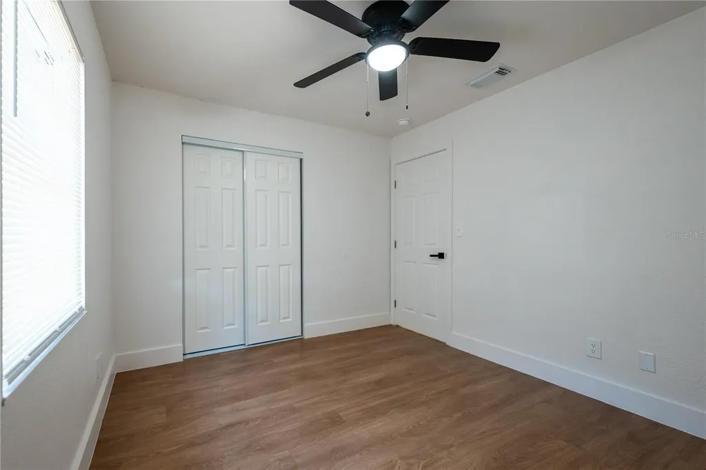 5248 King Street Zephyrhills FL 33542