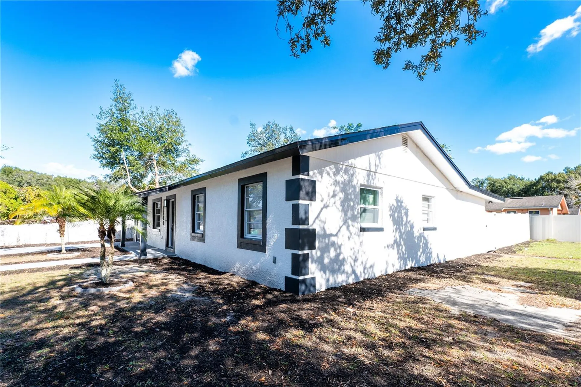 5248 King Street Zephyrhills FL 33542