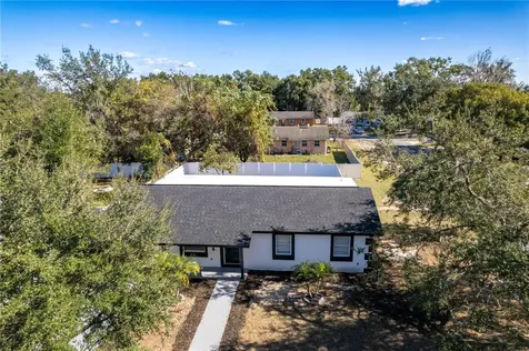 5248 King Street Zephyrhills FL 33542