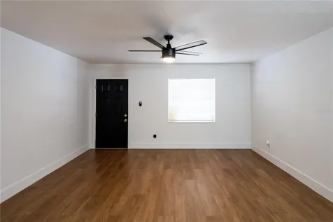 5248 King Street Zephyrhills FL 33542