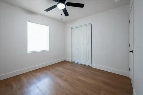 5248 King Street Zephyrhills FL 33542