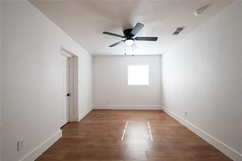 5248 King Street Zephyrhills FL 33542