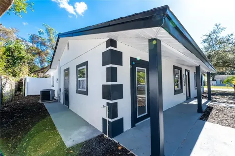 5248 King Street Zephyrhills FL 33542