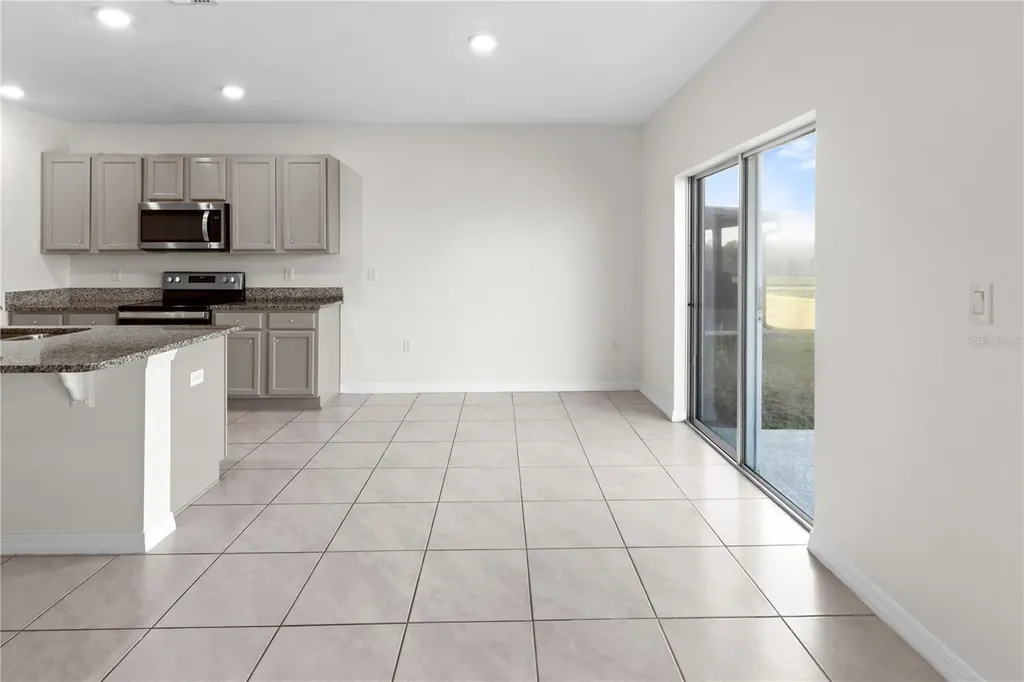 2651 Grandbury Grove Road Lakeland FL 33811