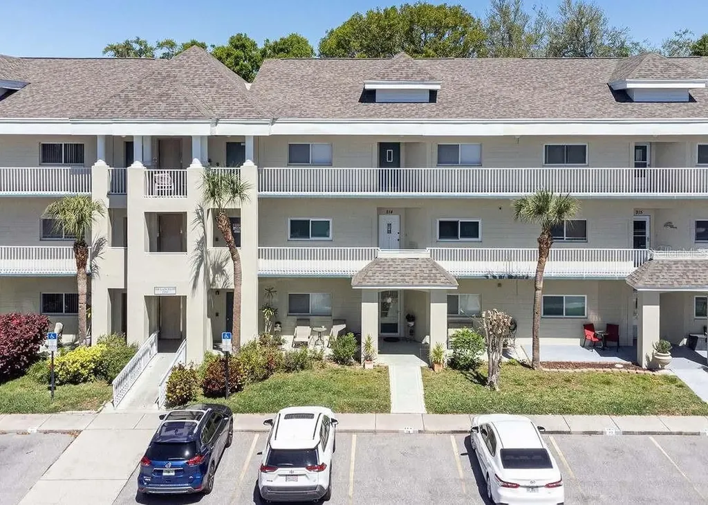 2210 Utopian Drive E Clearwater FL 33763