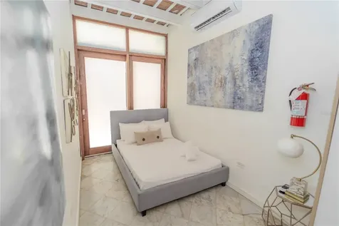 152 Sol Street Old San Juan PR 00901