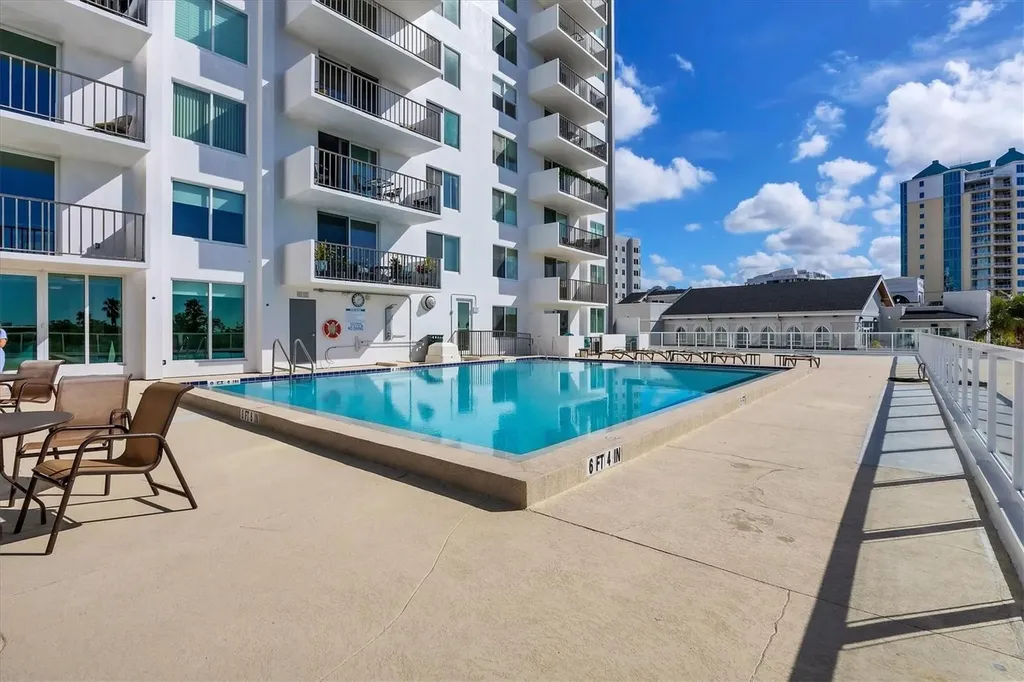 101 S Gulfstream Avenue Sarasota FL 34236