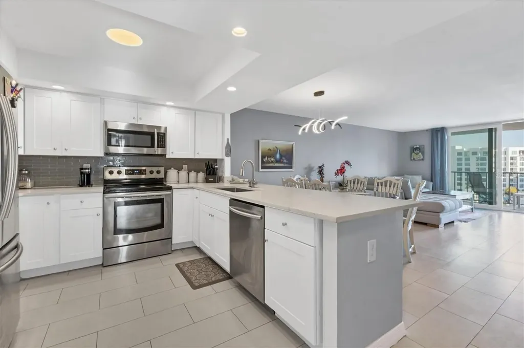 101 S Gulfstream Avenue Sarasota FL 34236