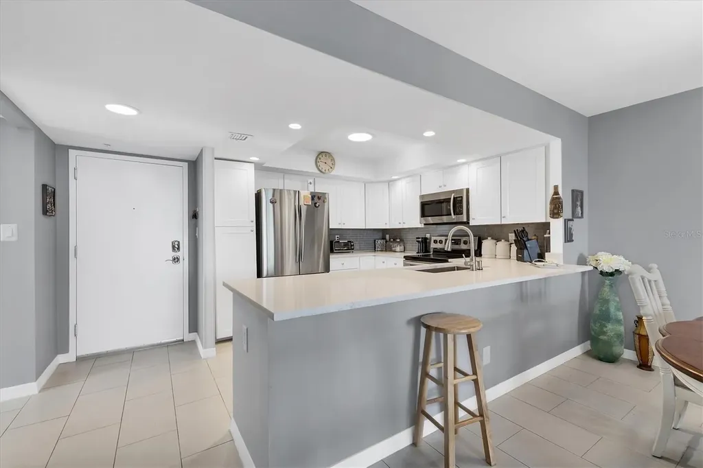 101 S Gulfstream Avenue Sarasota FL 34236