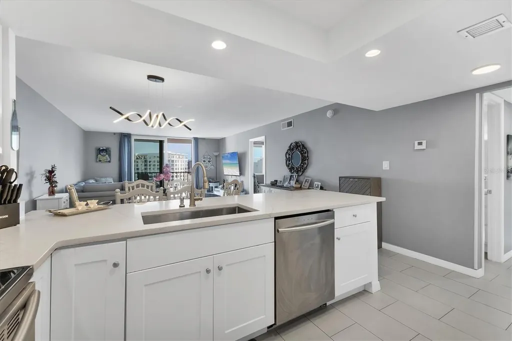 101 S Gulfstream Avenue Sarasota FL 34236