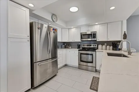 101 S Gulfstream Avenue Sarasota FL 34236