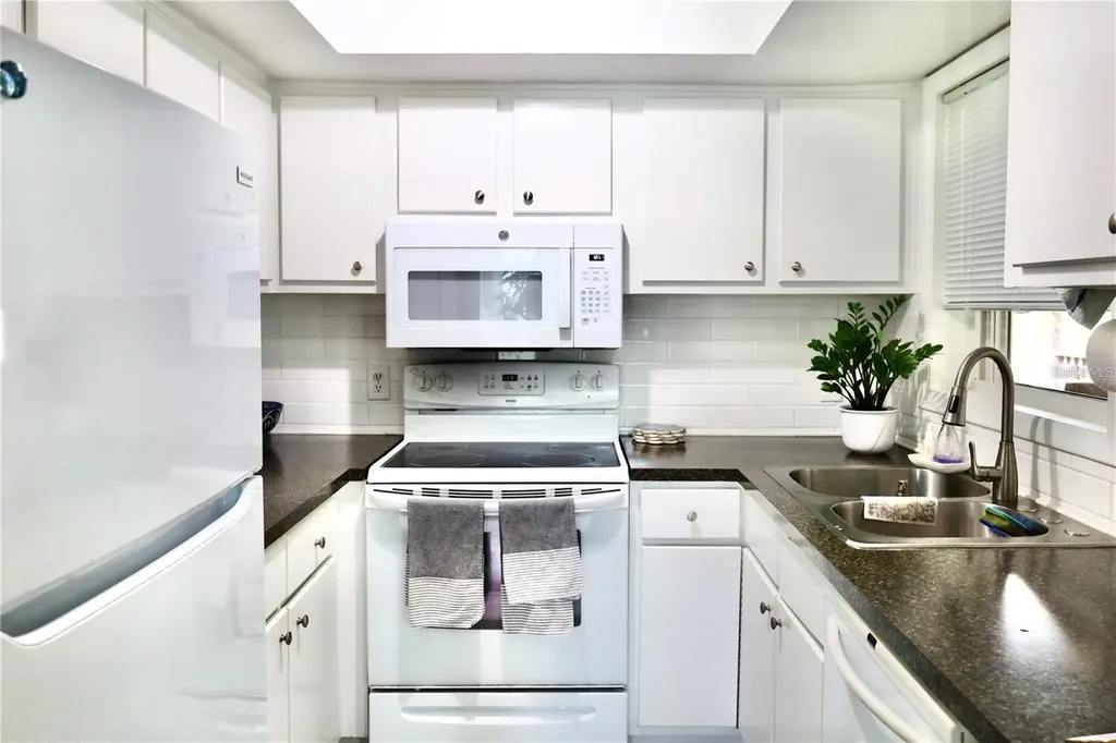 21204 Sandalwood Drive Wildwood FL 34785