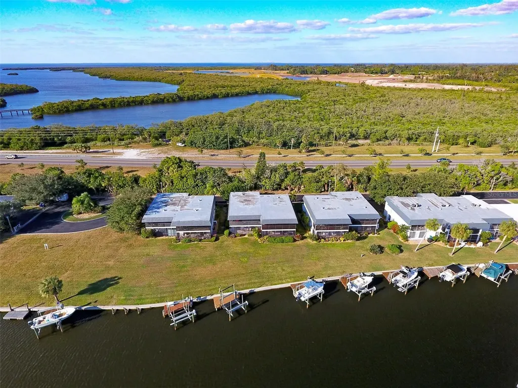 10431 Waterbird Way Bradenton FL 34209