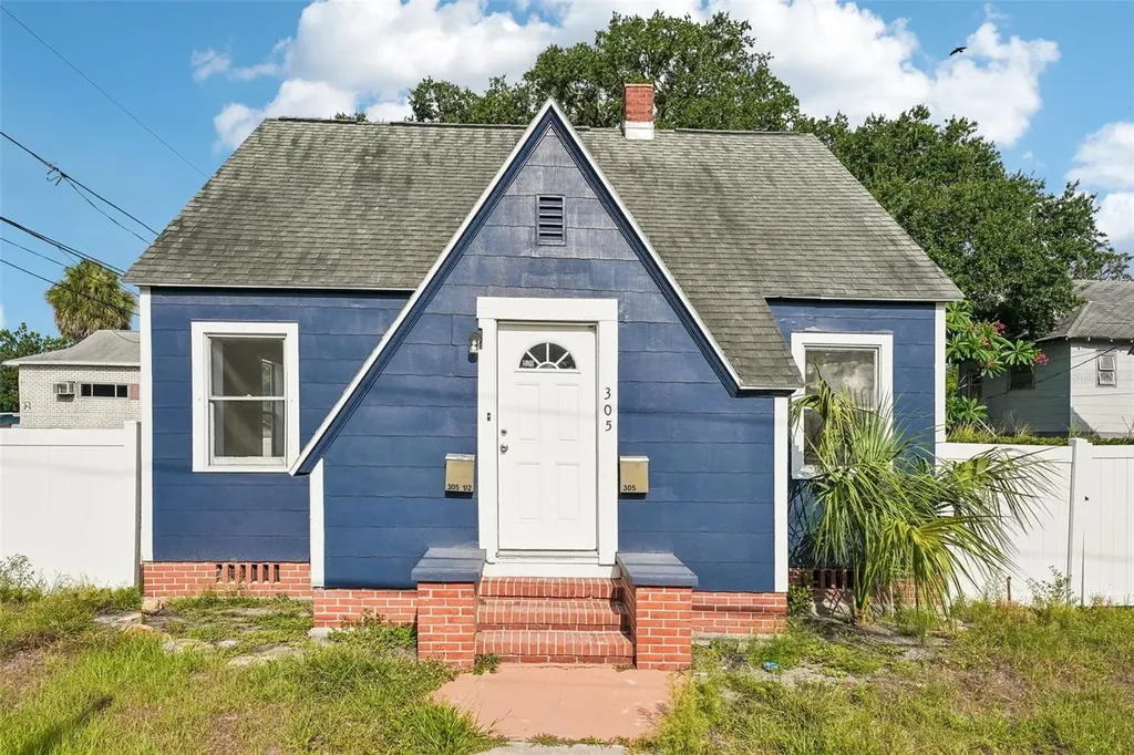305 28th Street S St Petersburg FL 33712