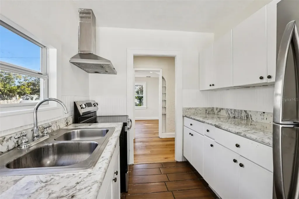 305 28th Street S St Petersburg FL 33712