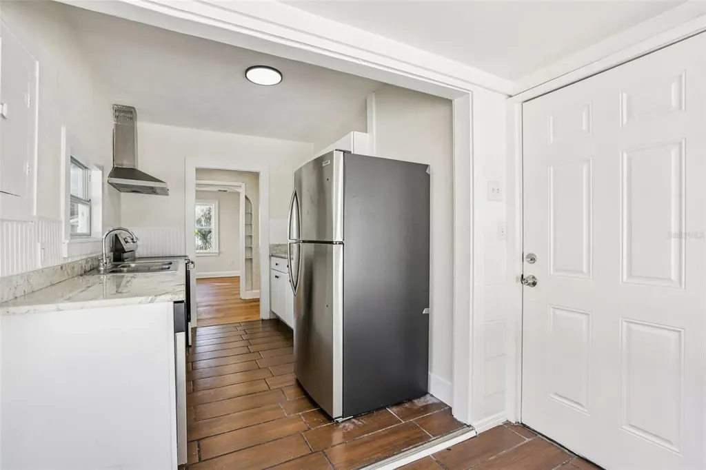 305 28th Street S St Petersburg FL 33712