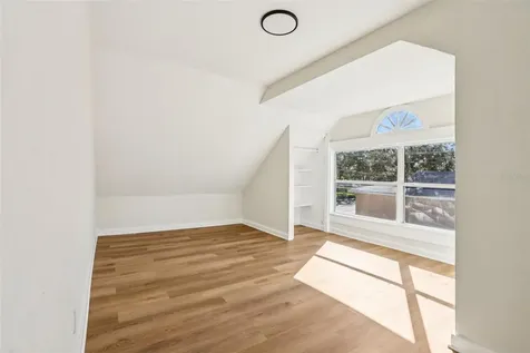305 28th Street S St Petersburg FL 33712