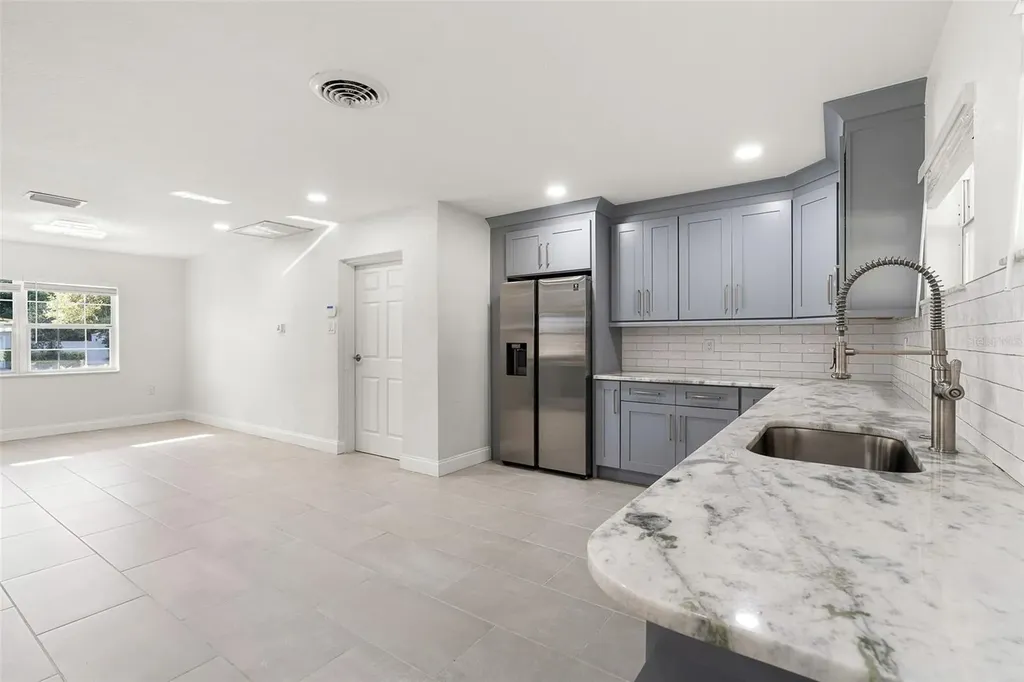 202 S Shore Crest Drive Tampa FL 33609