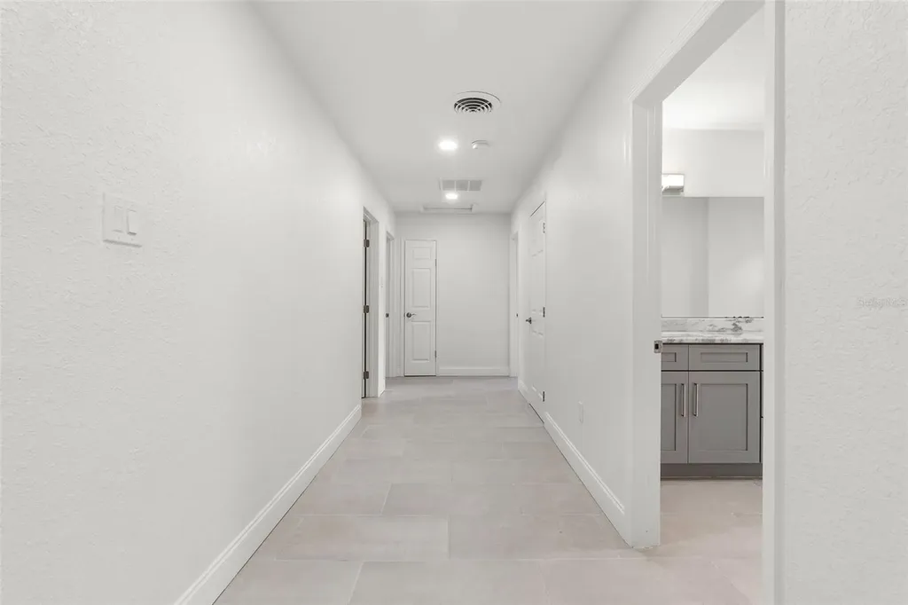 202 S Shore Crest Drive Tampa FL 33609