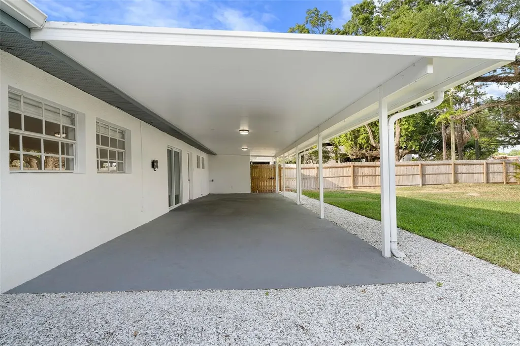 202 S Shore Crest Drive Tampa FL 33609