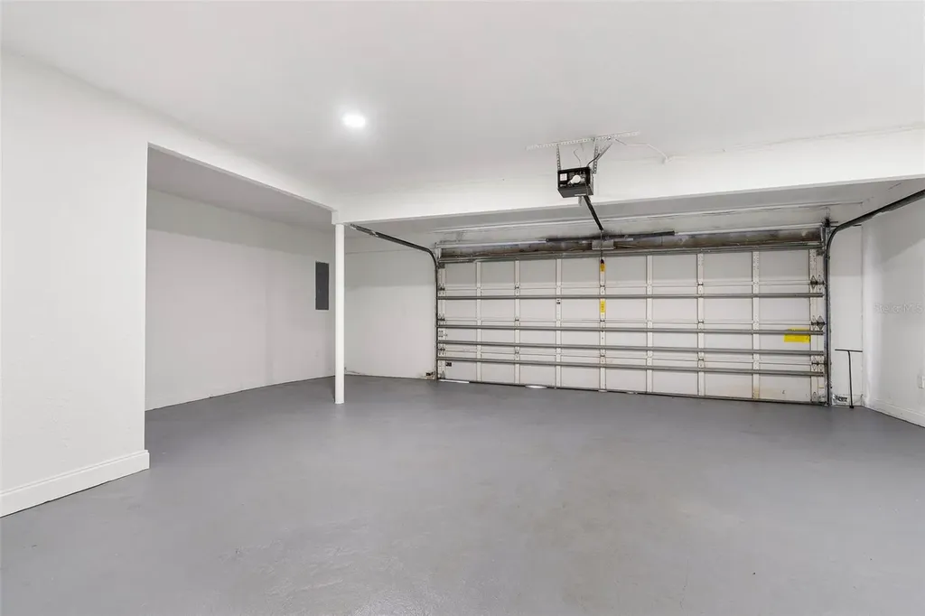 202 S Shore Crest Drive Tampa FL 33609