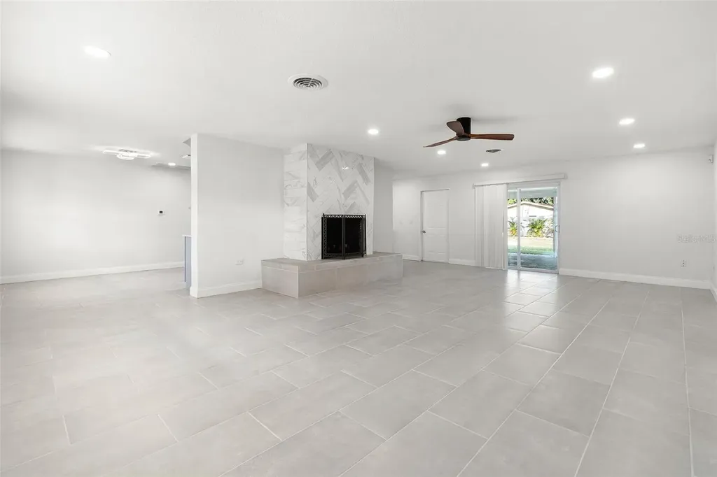 202 S Shore Crest Drive Tampa FL 33609